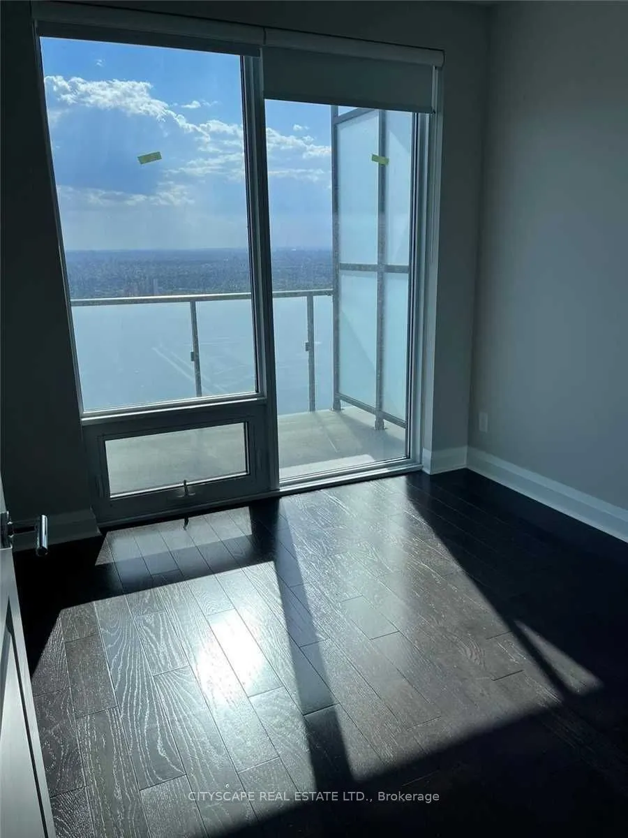 1080 Bay Street, #5303