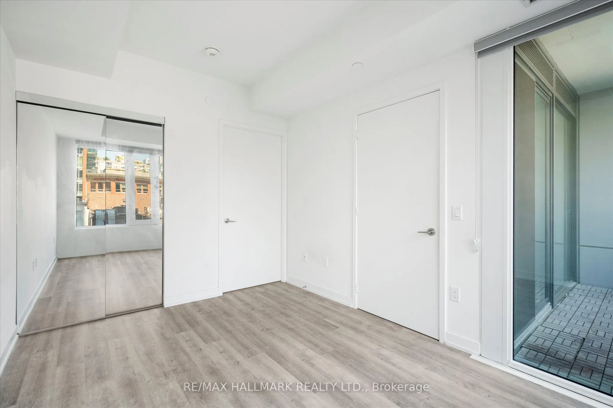 158 Front Street E, #413