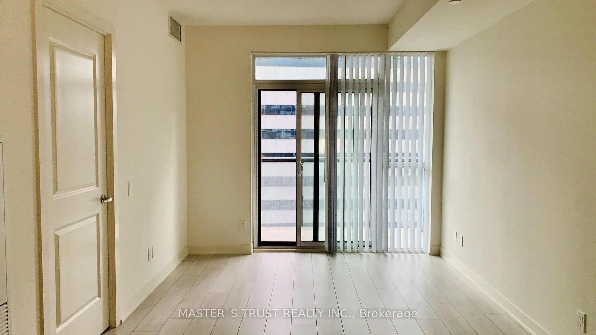 4955 YONGE Street, #2111