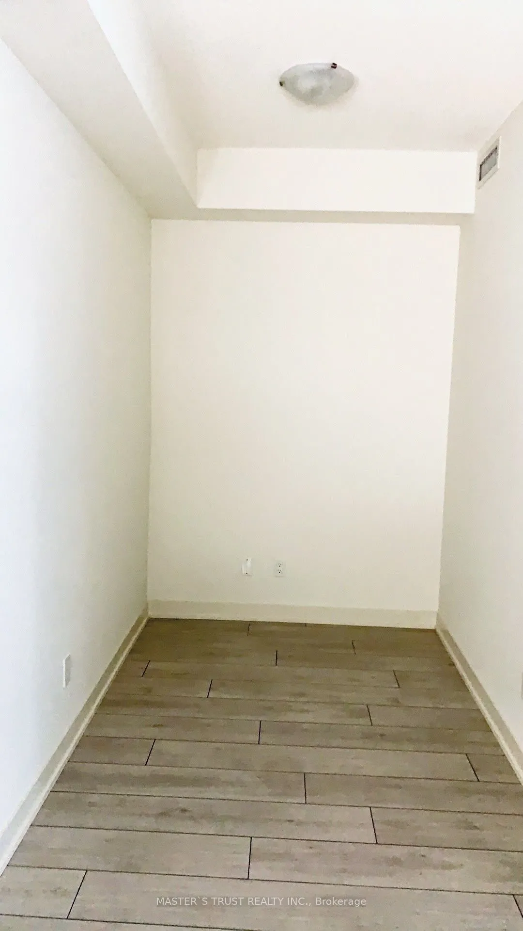 4955 YONGE Street, #2111