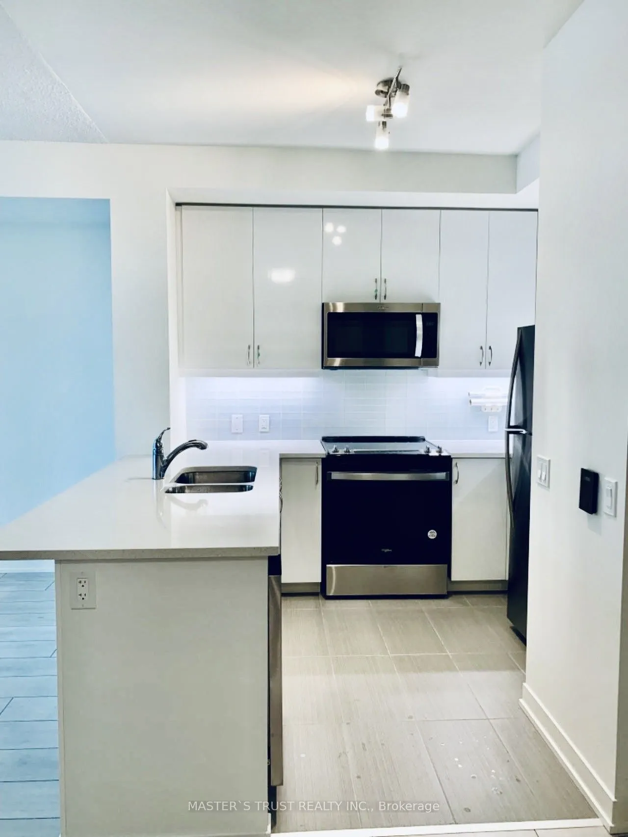 4955 YONGE Street, #2111