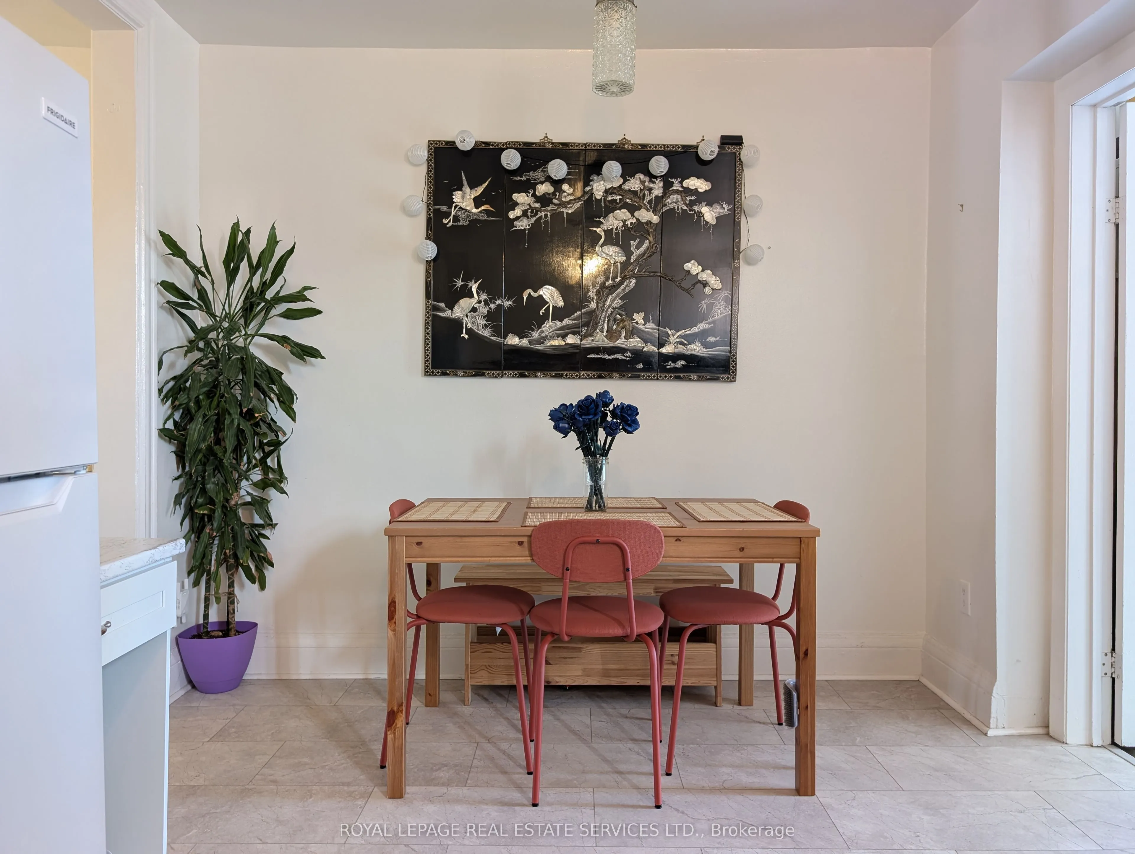 1239 College Street, #2nd Flr