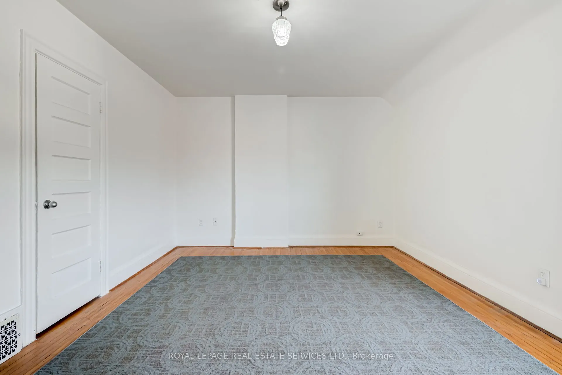 1239 College Street, #2nd Flr