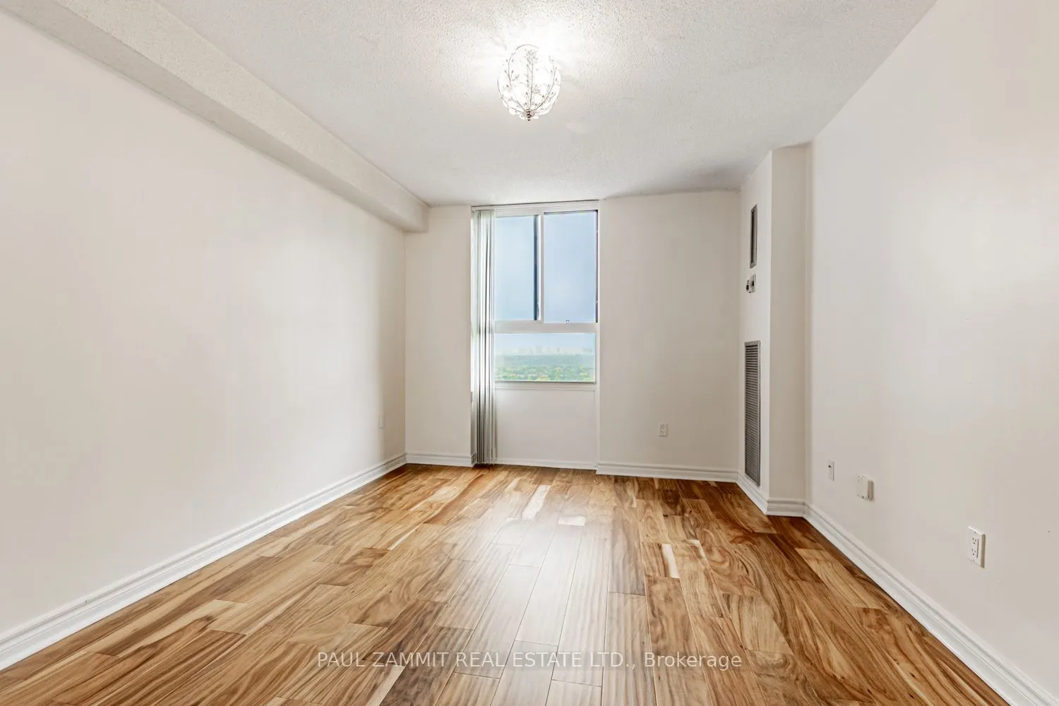350 Seneca Hill Drive, #1005