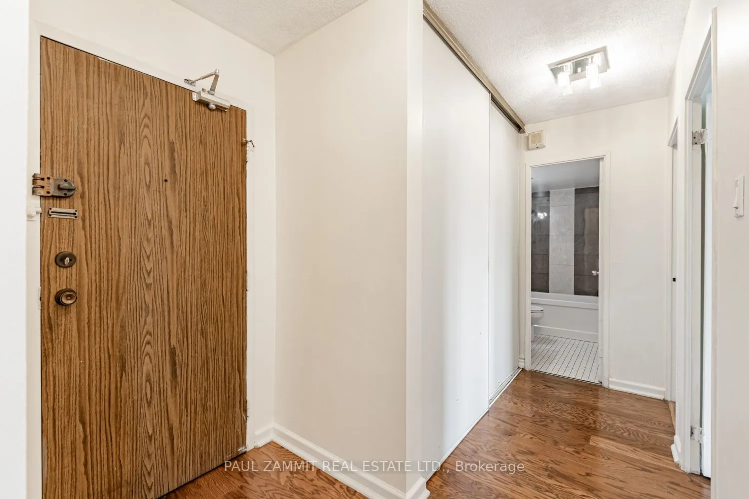 350 Seneca Hill Drive, #1005