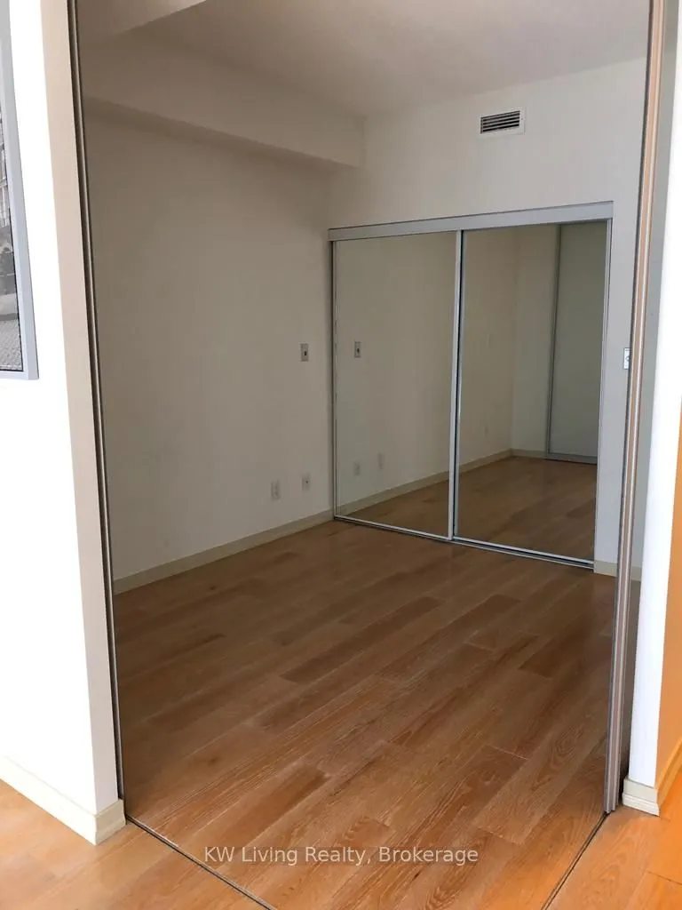 65 Bremner Boulevard, #3506