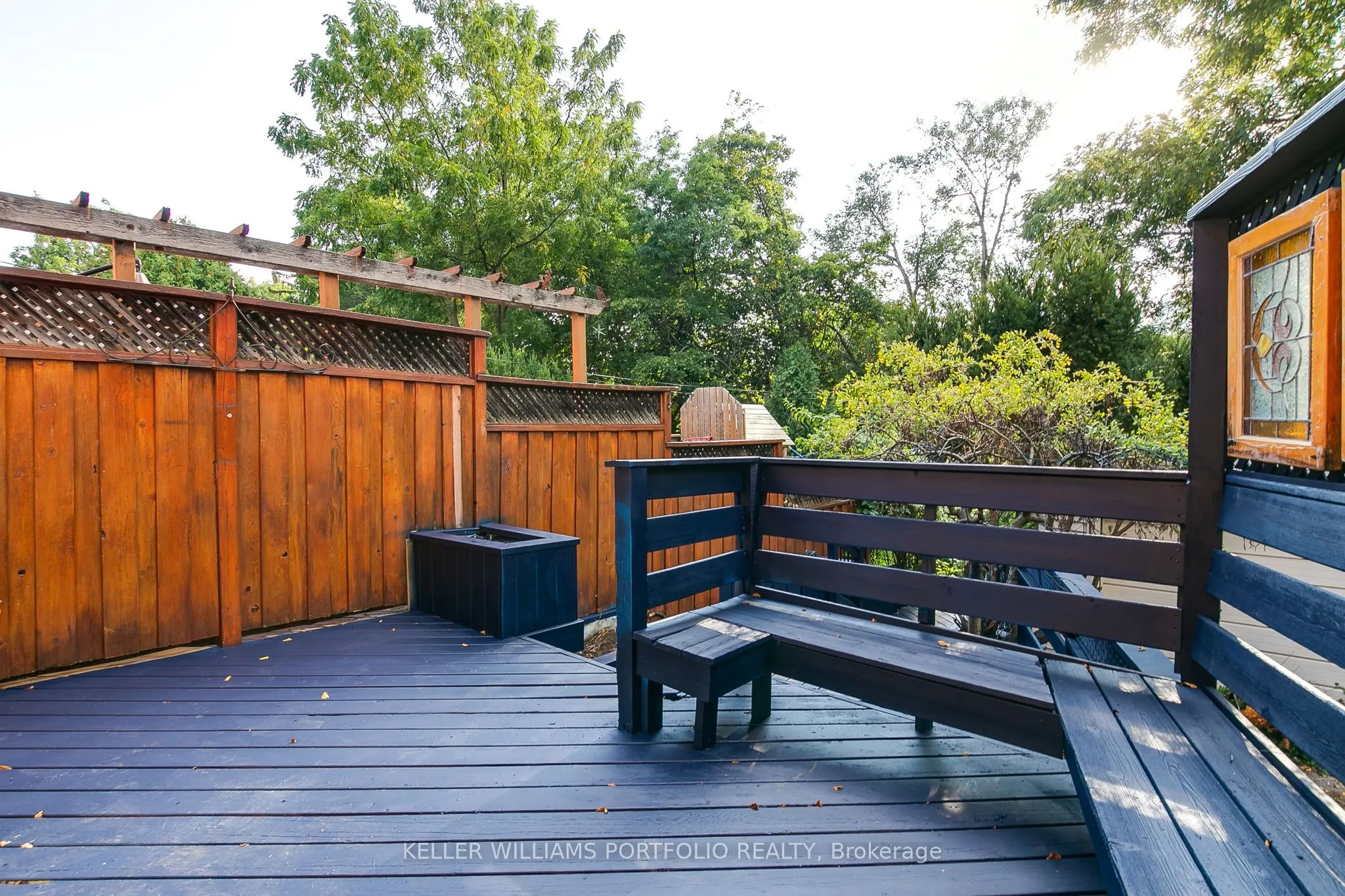 324 Forman Avenue
