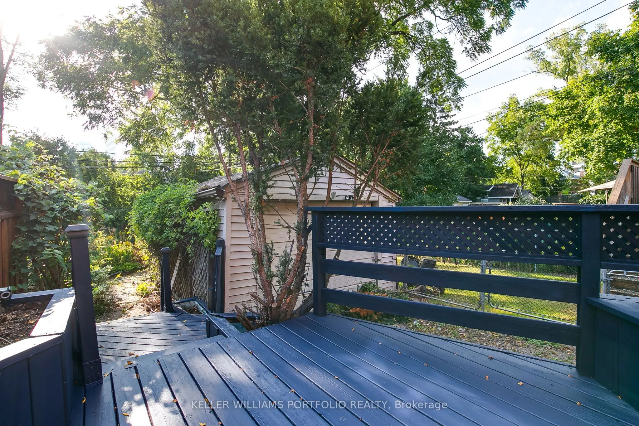 324 Forman Avenue