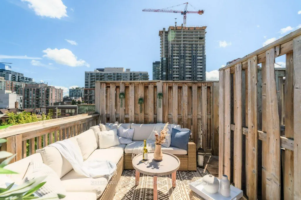 189 Queen Street E, #5