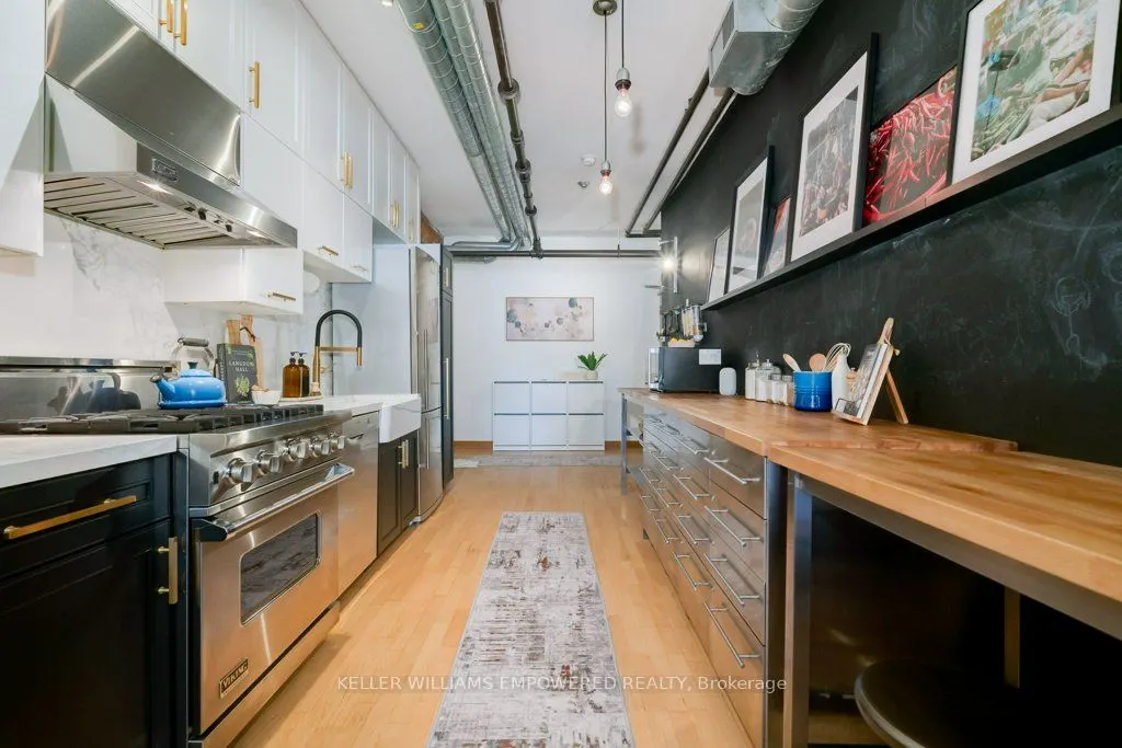 189 Queen Street E, #5