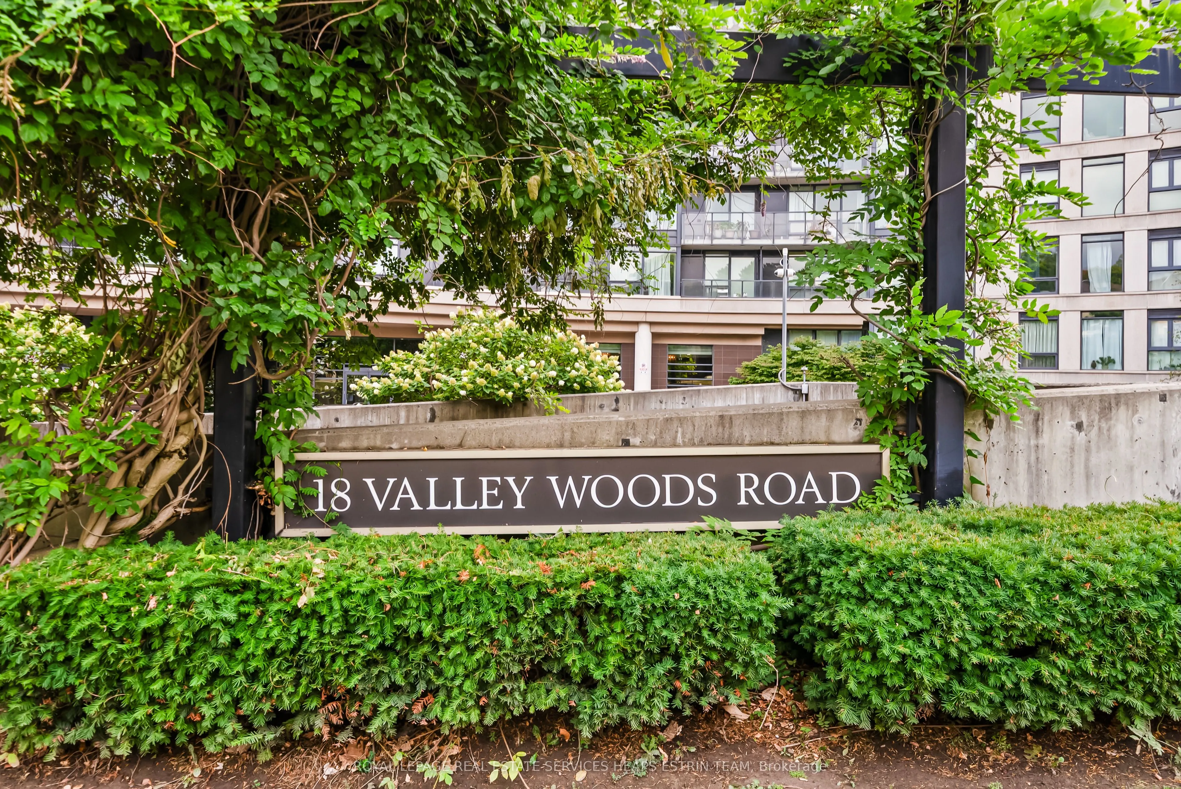 18 Valley Woods Road, #806