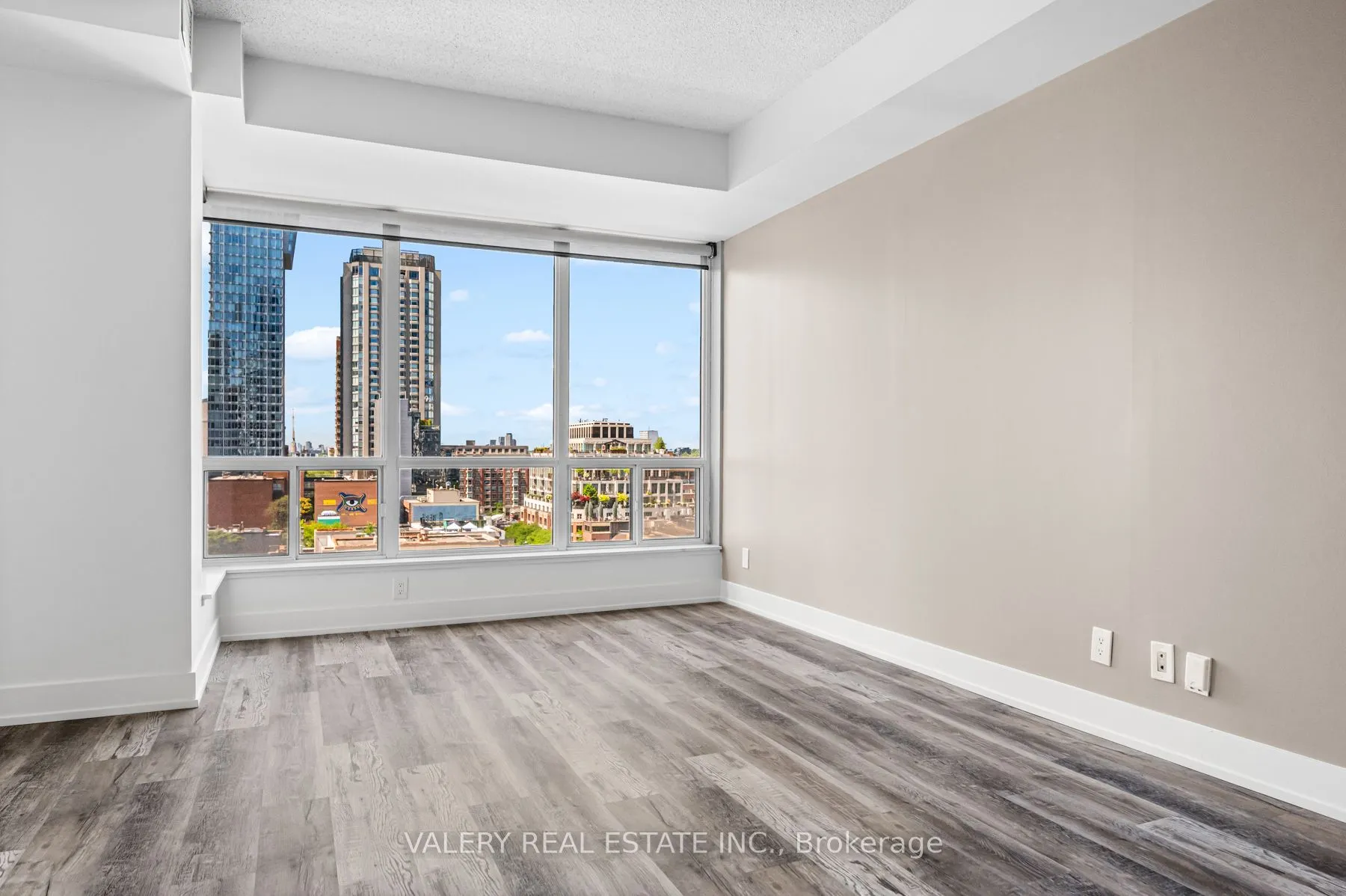 61 Yorkville Avenue, #1011