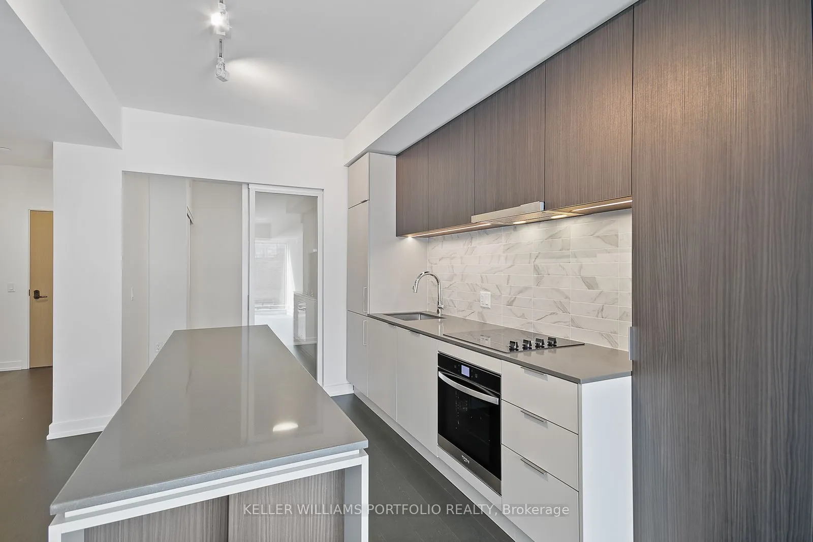 89 Church Street, #609