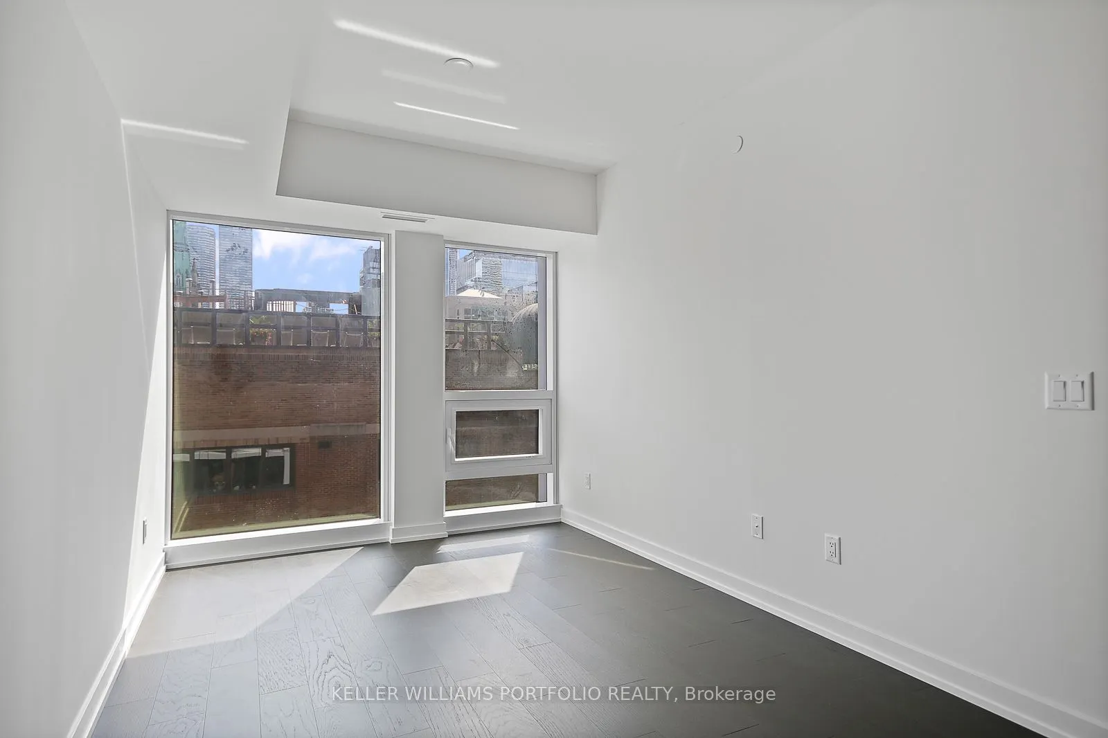 89 Church Street, #609