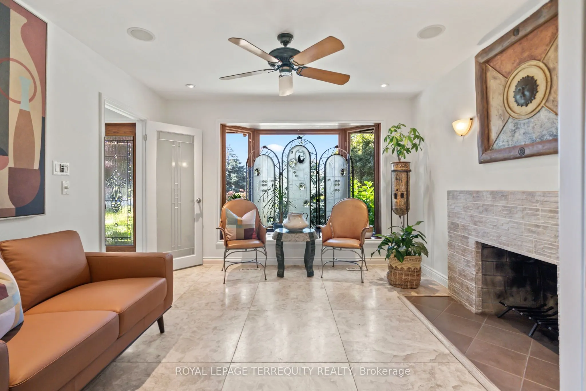 50 Skyview Crescent