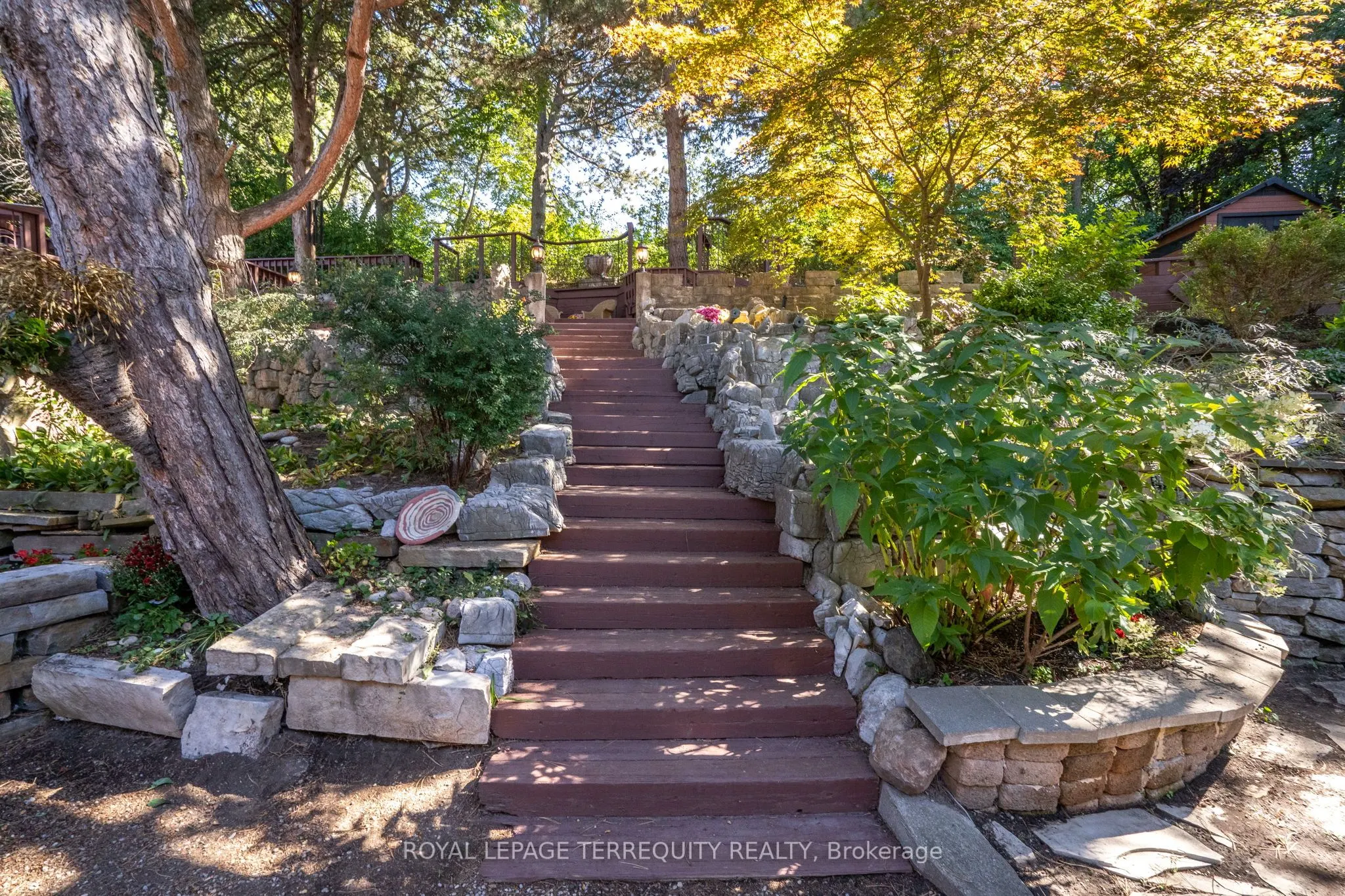 50 Skyview Crescent