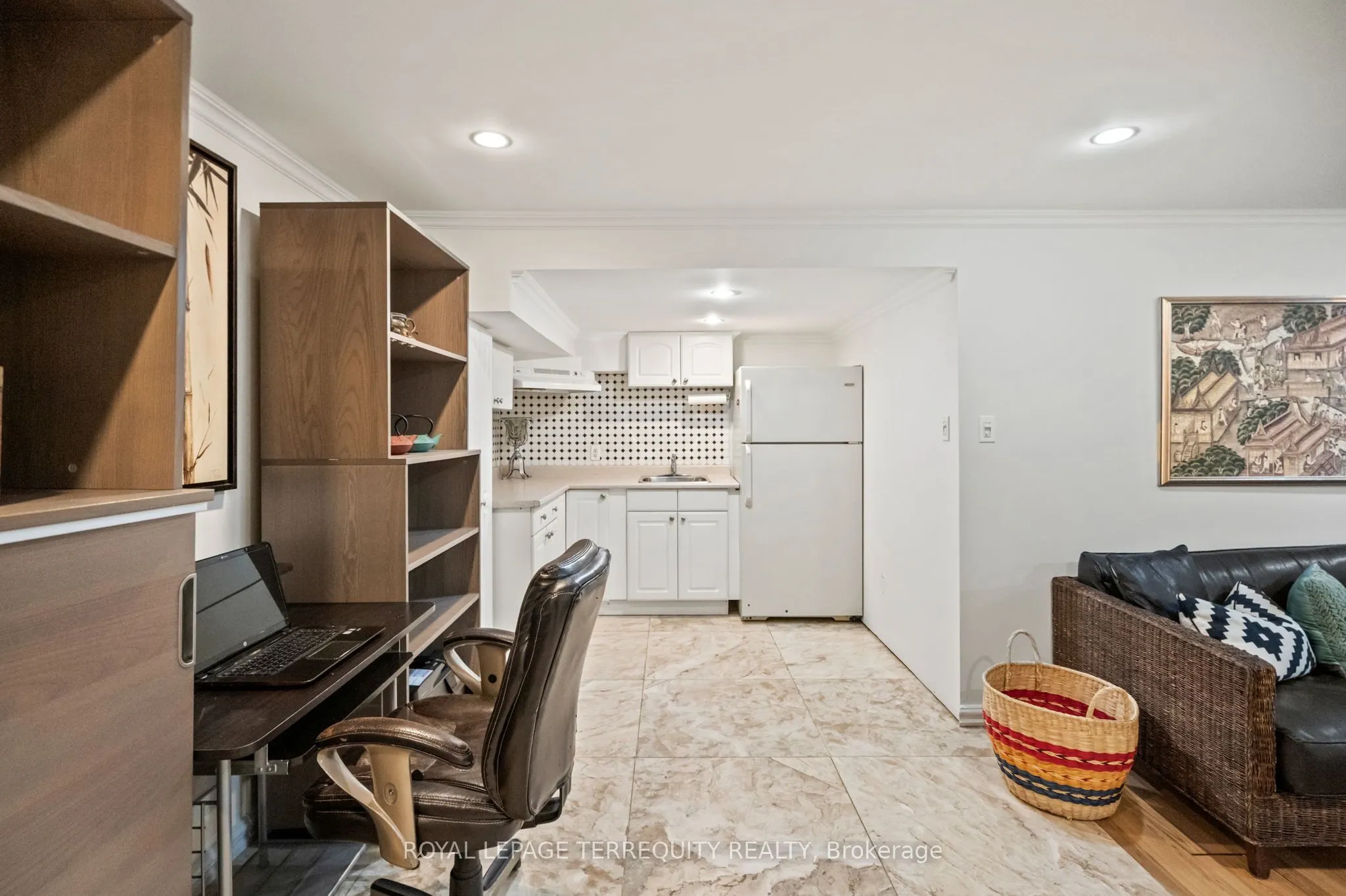 50 Skyview Crescent