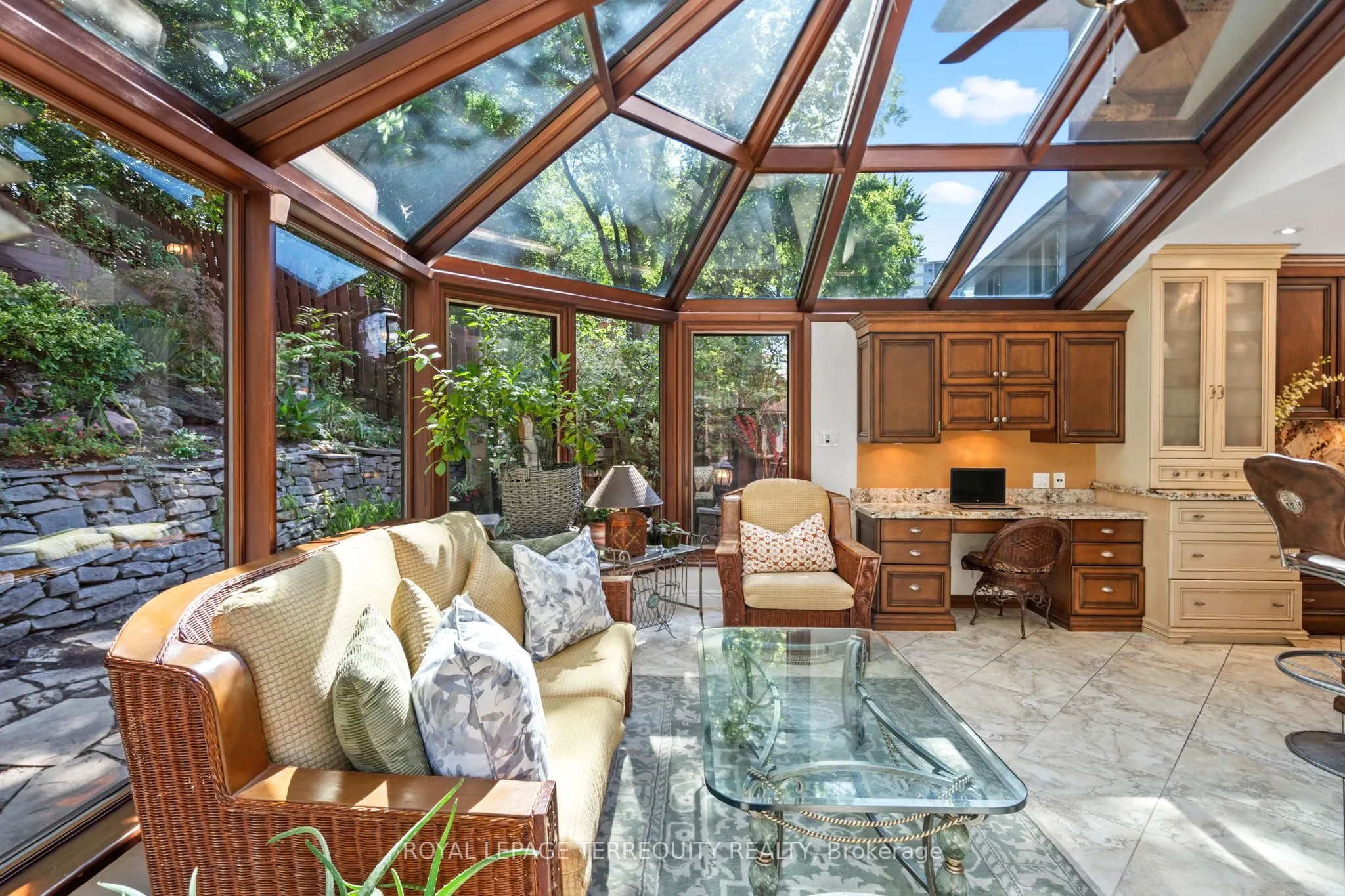 50 Skyview Crescent