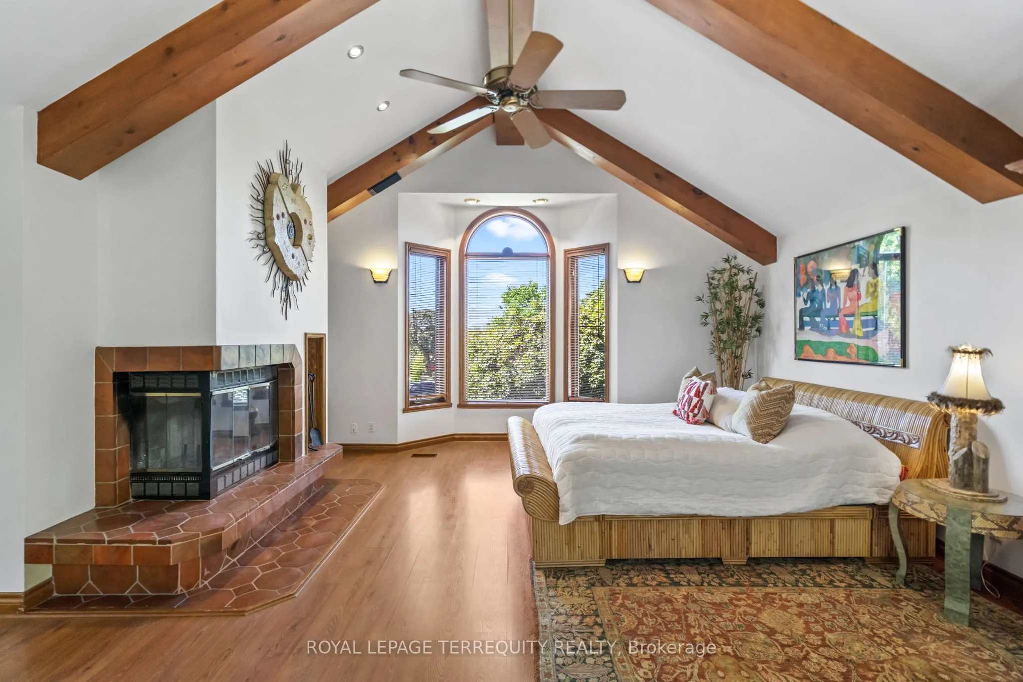 50 Skyview Crescent