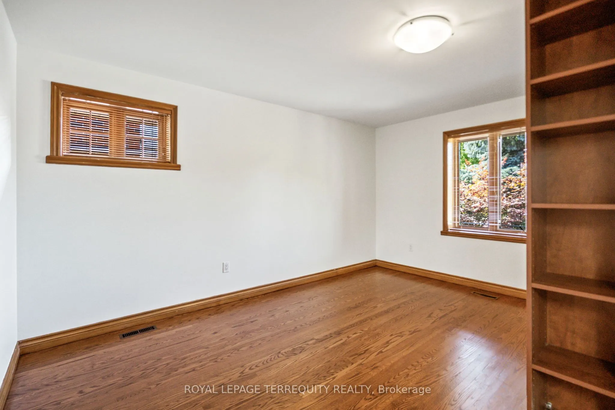 50 Skyview Crescent
