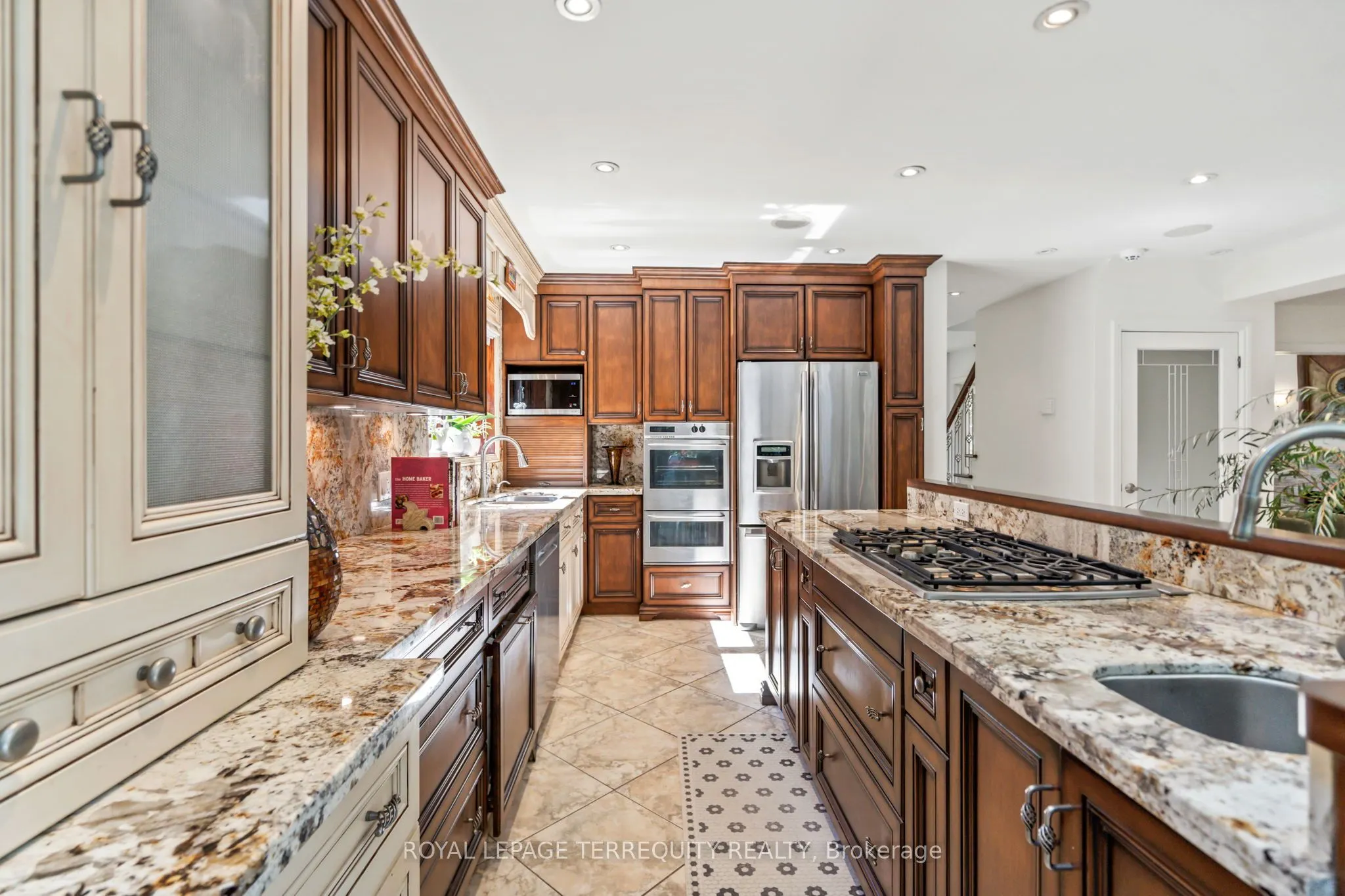 50 Skyview Crescent