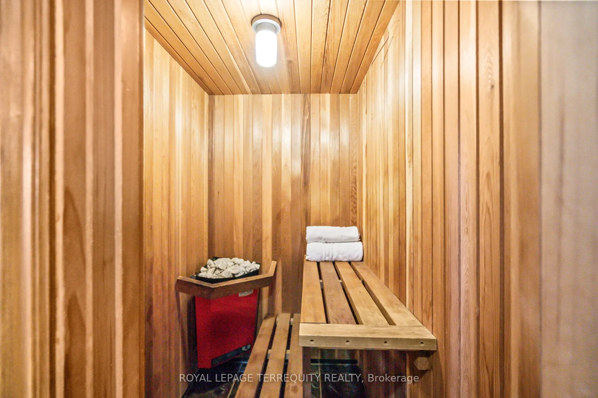50 Skyview Crescent