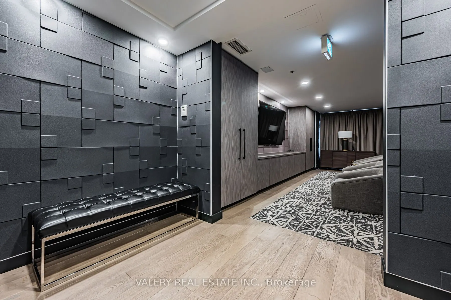61 Yorkville Avenue, #514