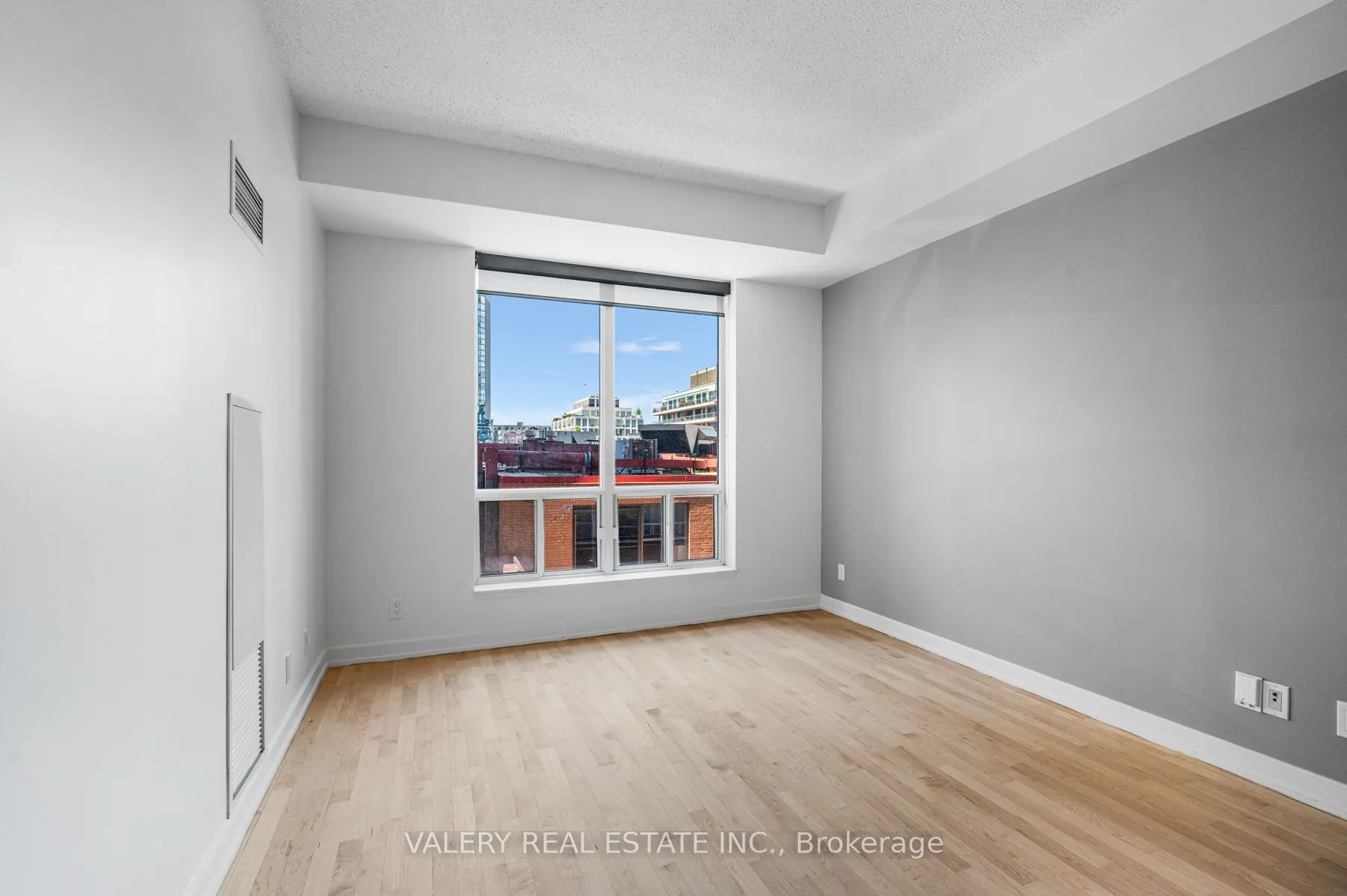 61 Yorkville Avenue, #514