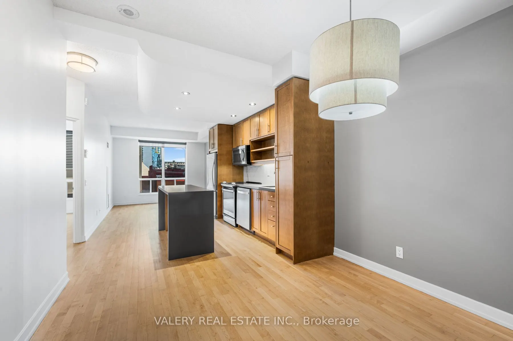 61 Yorkville Avenue, #514