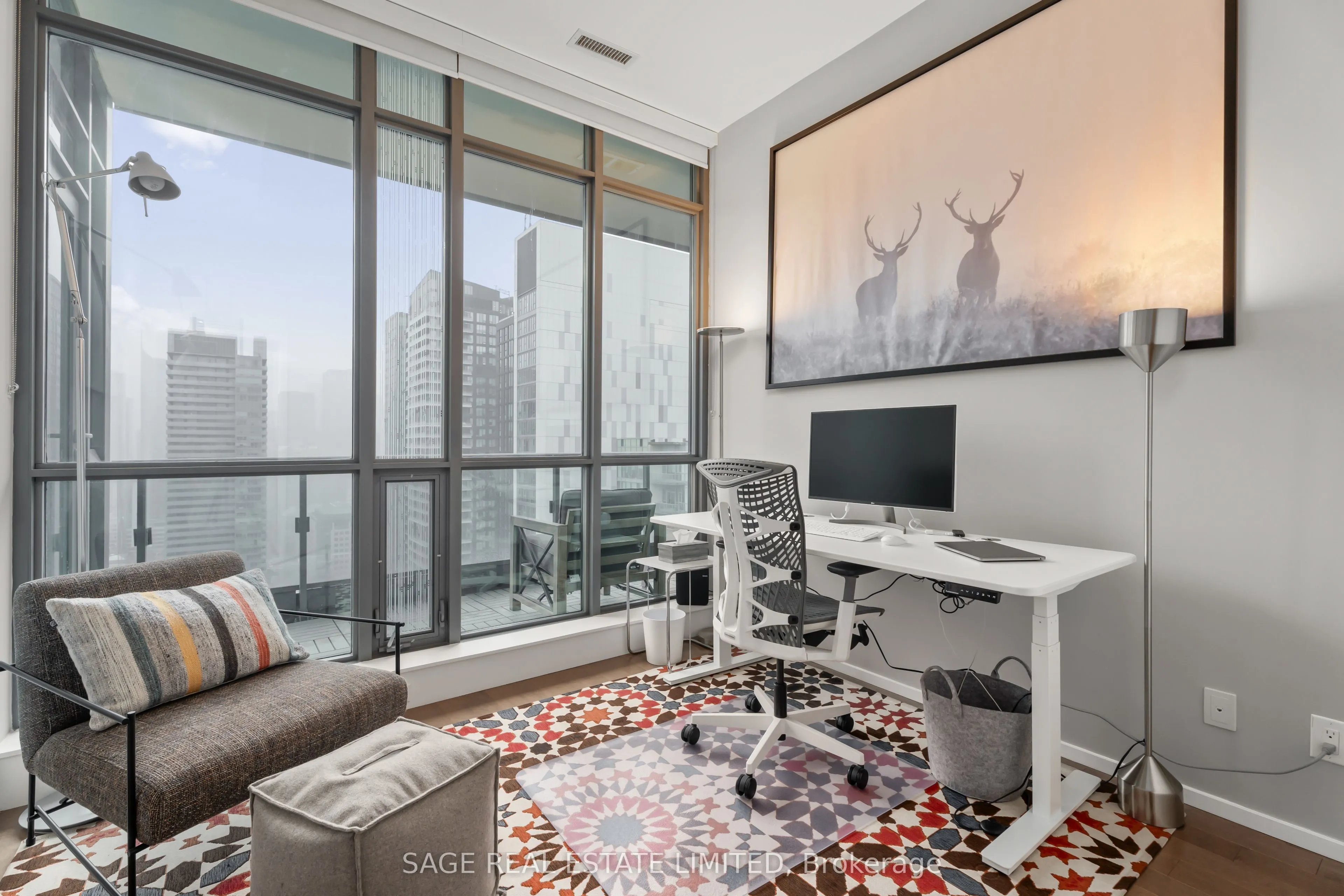 8 Charlotte Street, #3505