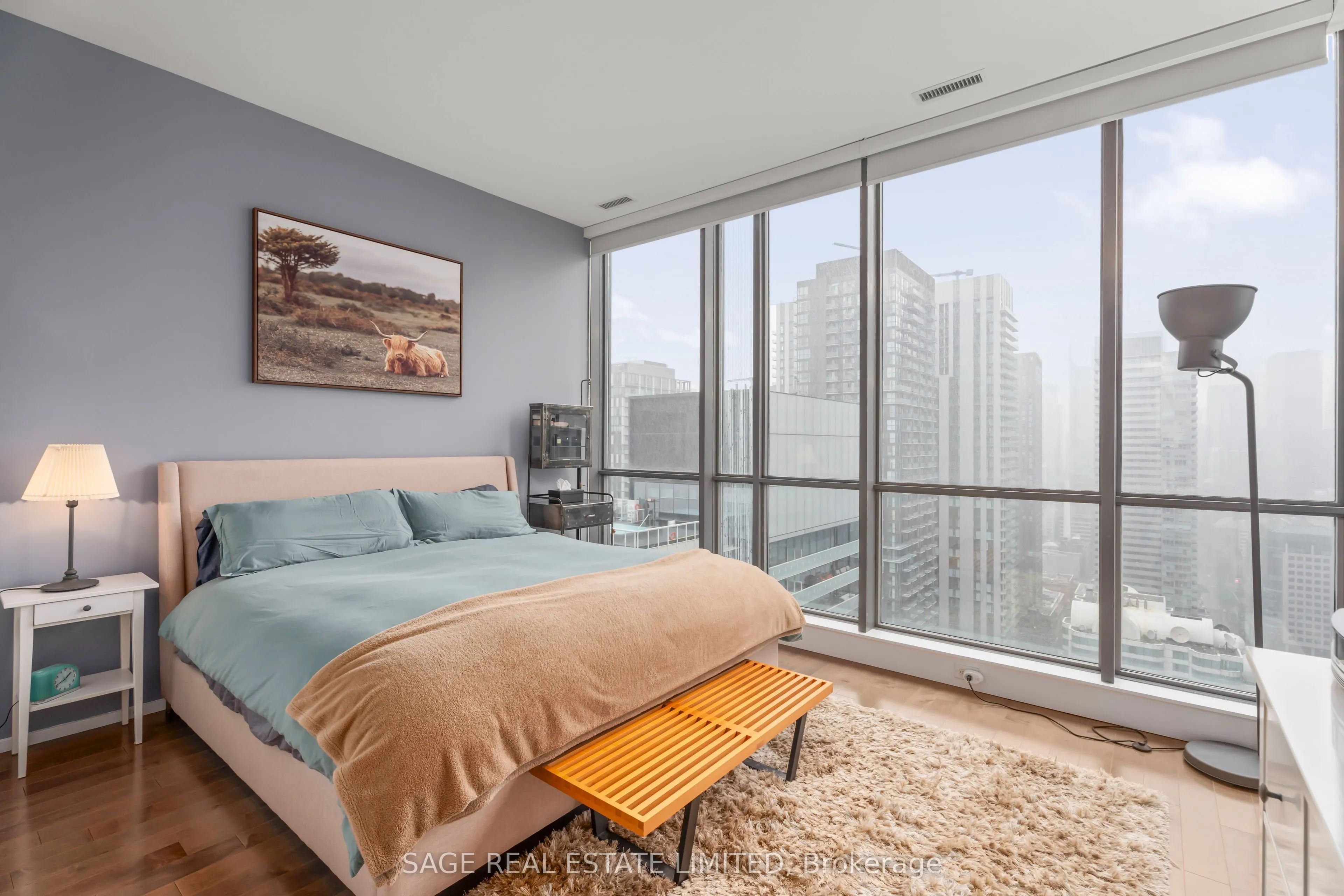 8 Charlotte Street, #3505