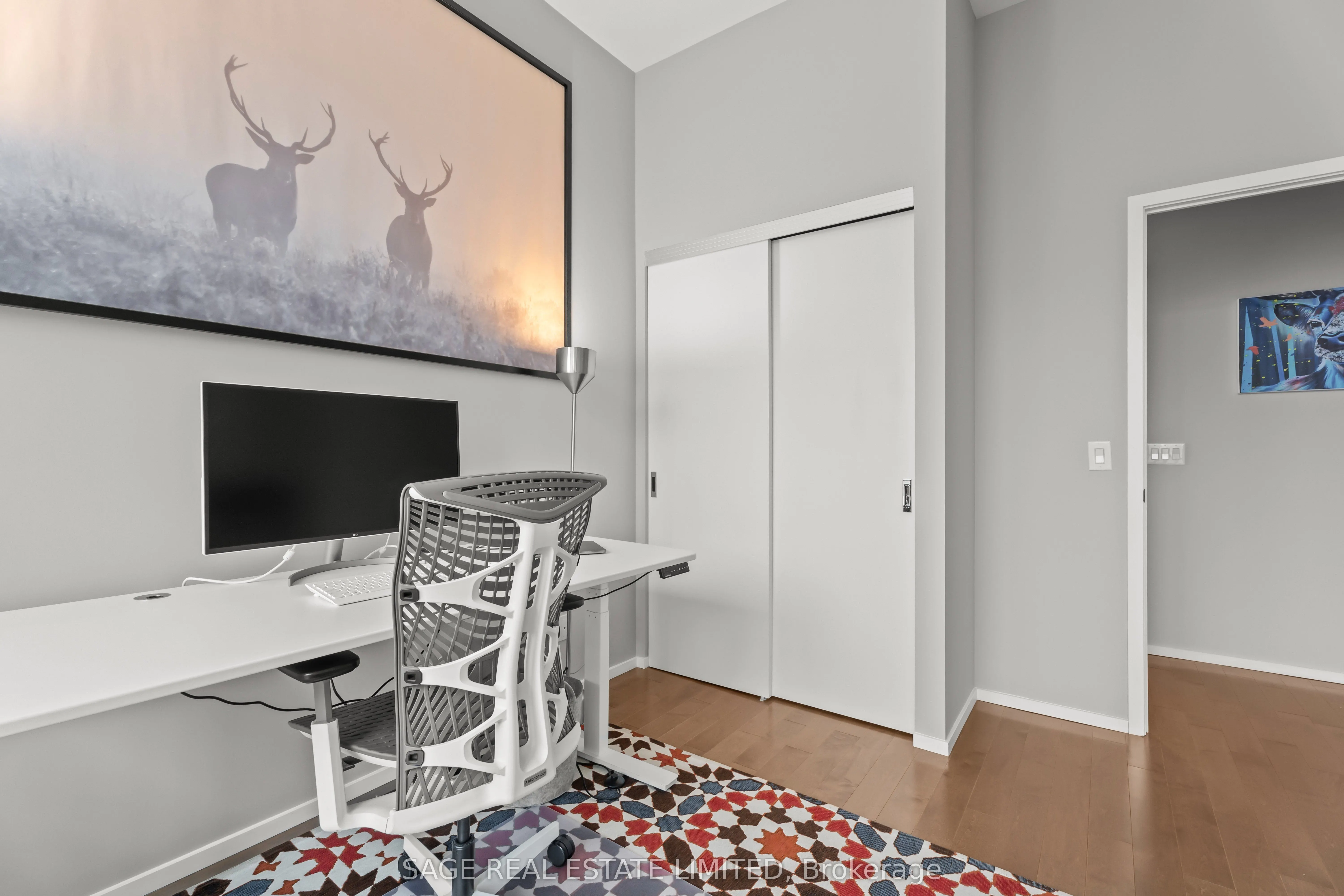 8 Charlotte Street, #3505
