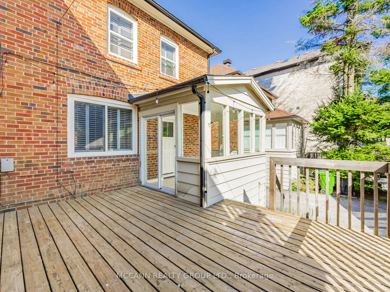 105 Ronan Avenue