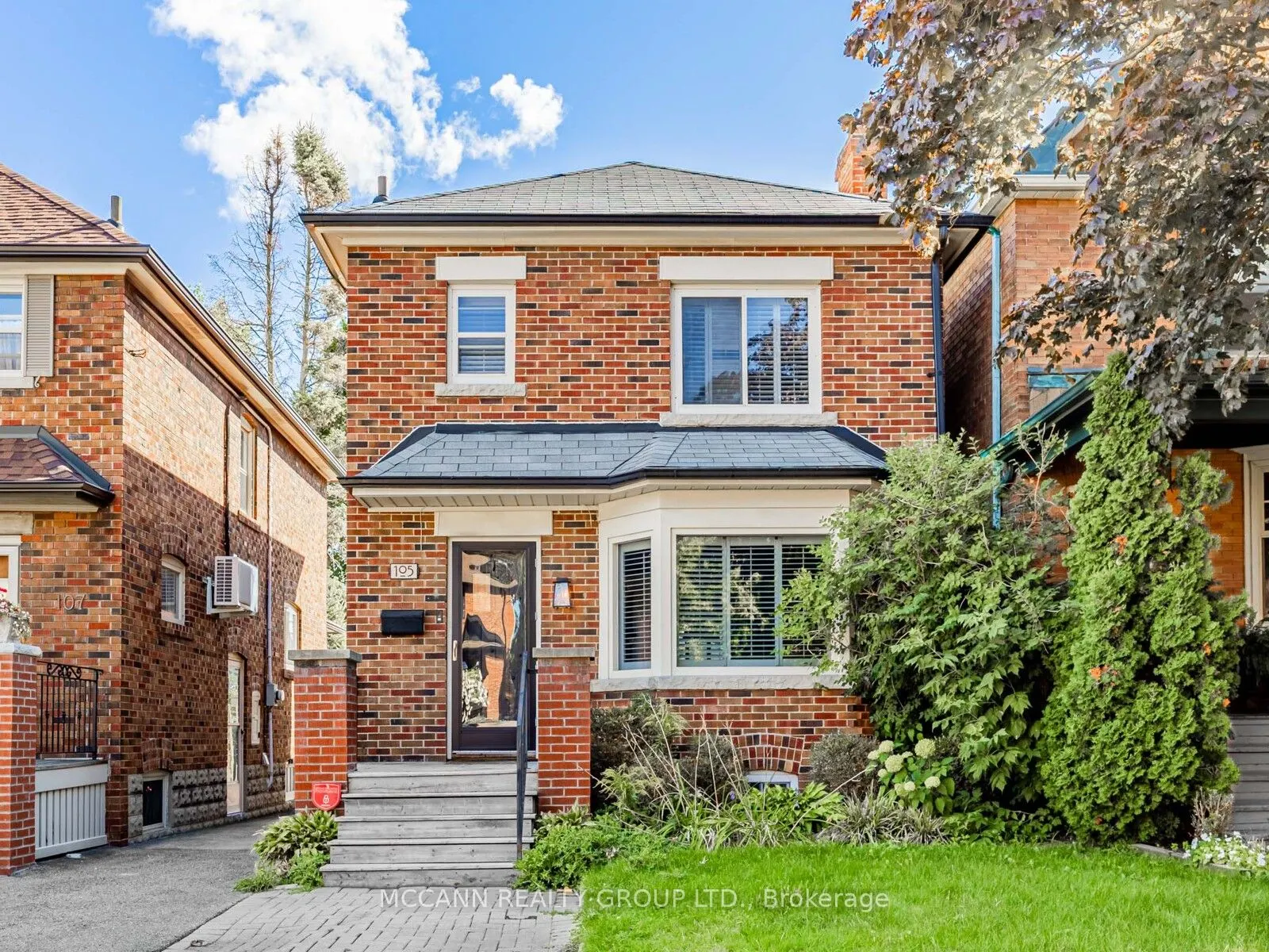 105 Ronan Avenue