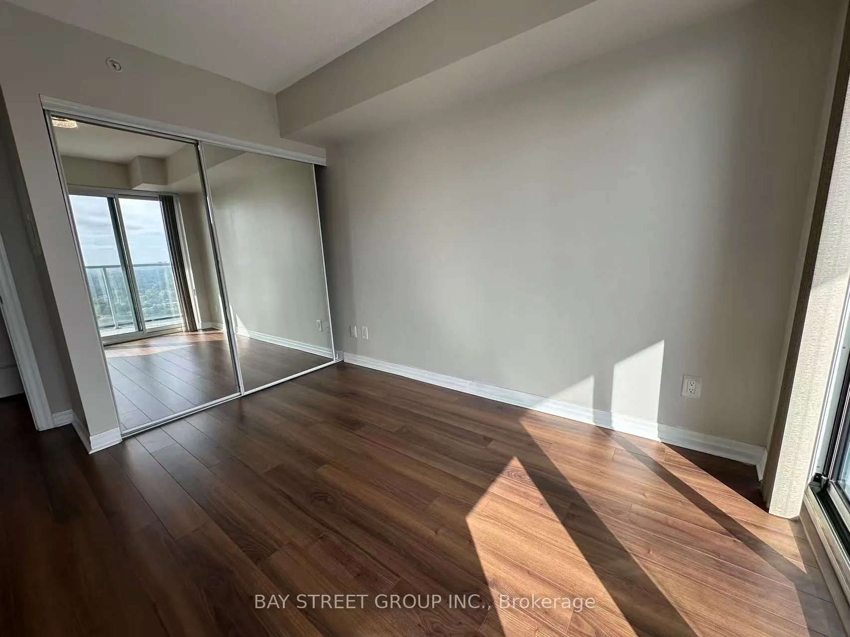 275 Yorkland Road, #2805