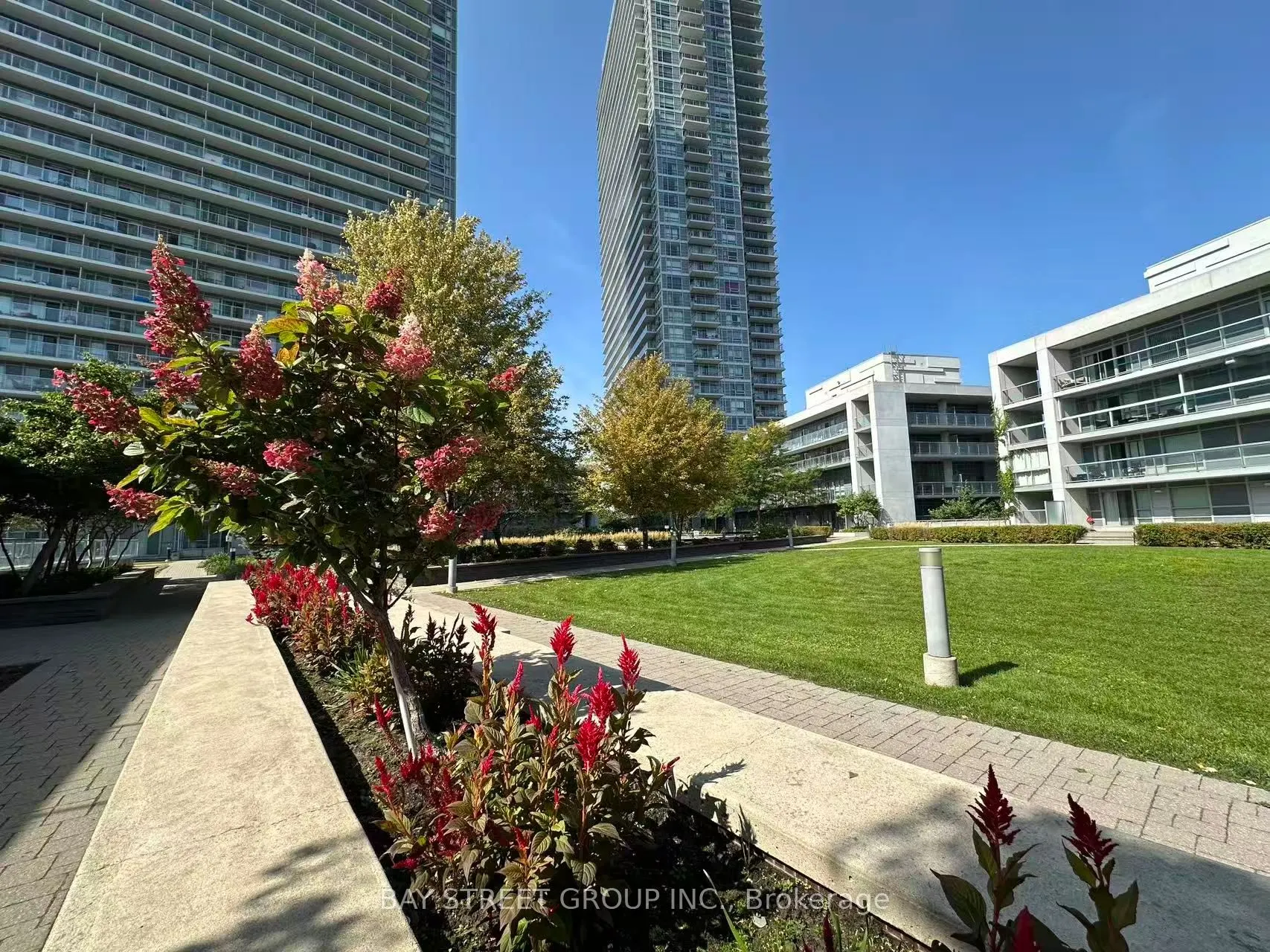 275 Yorkland Road, #2805