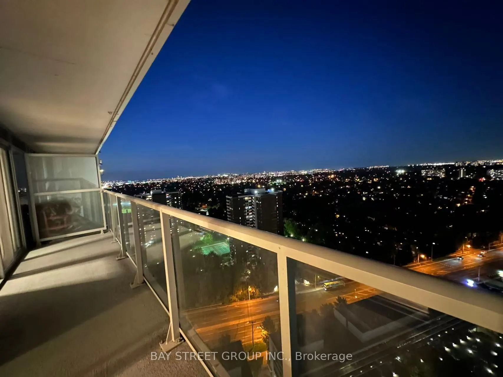 275 Yorkland Road, #2805
