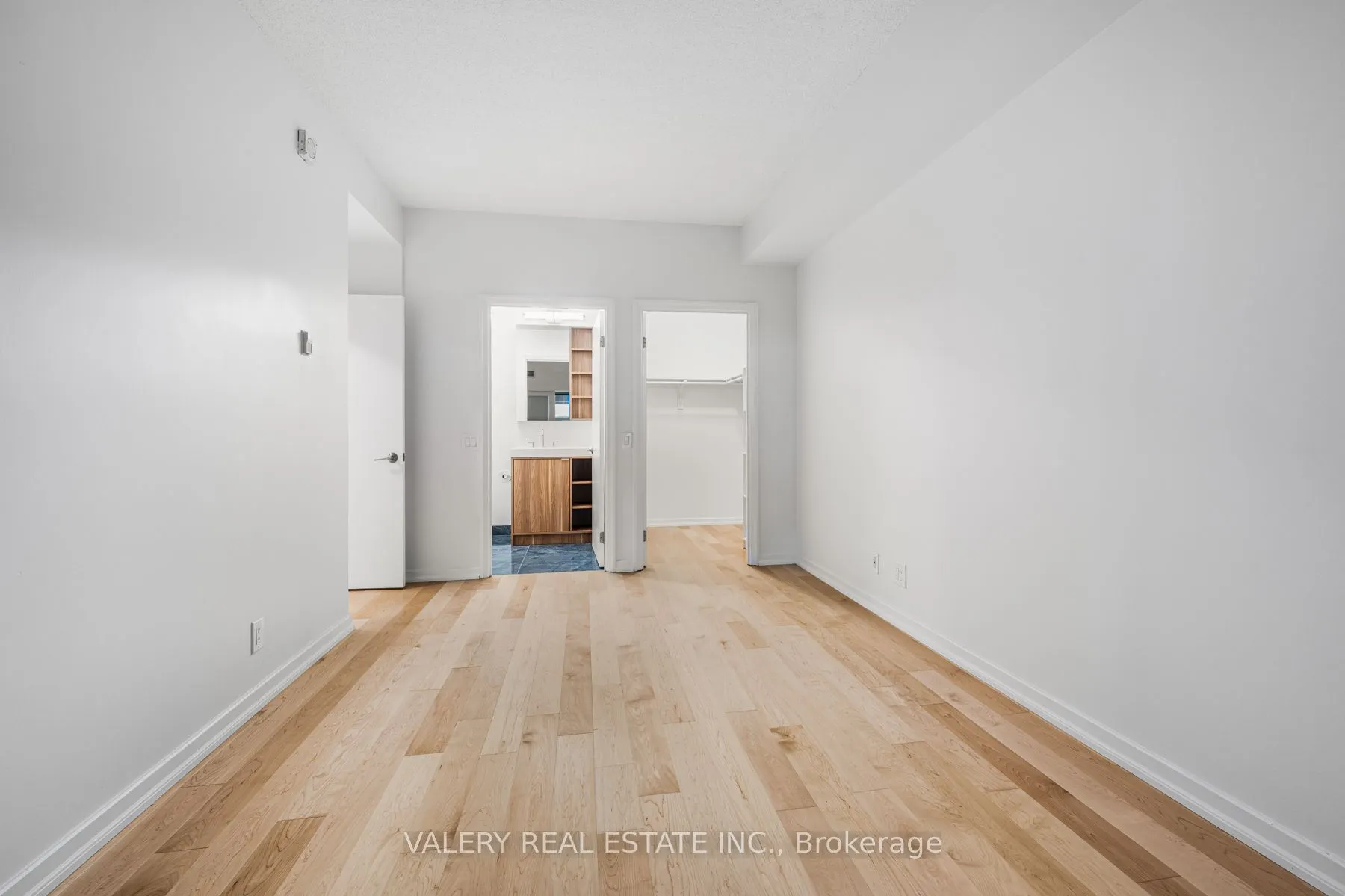 61 Yorkville Avenue, #310