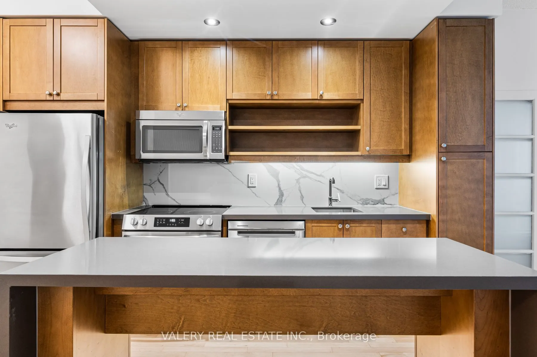 61 Yorkville Avenue, #310