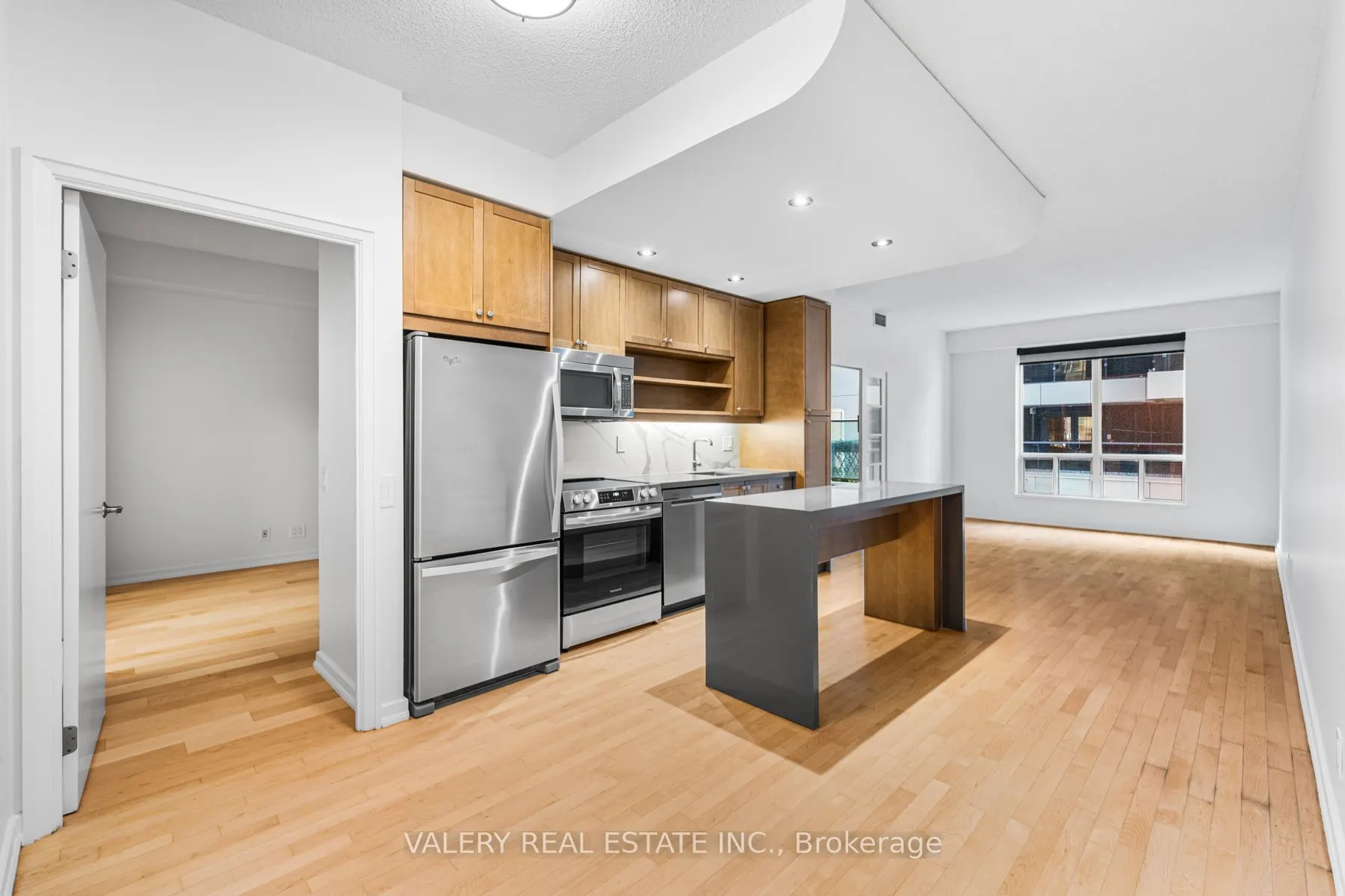 61 Yorkville Avenue, #310