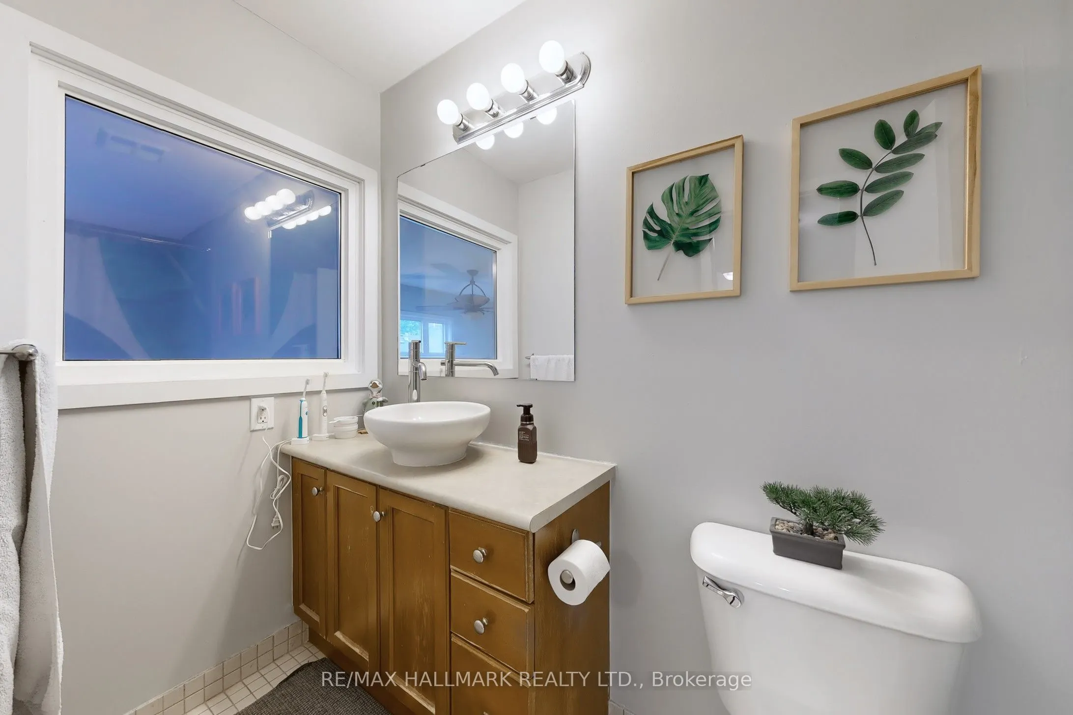21 Earl Street, #304