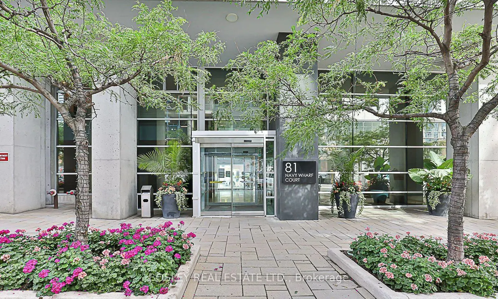 81 Navy Wharf Court, #2011