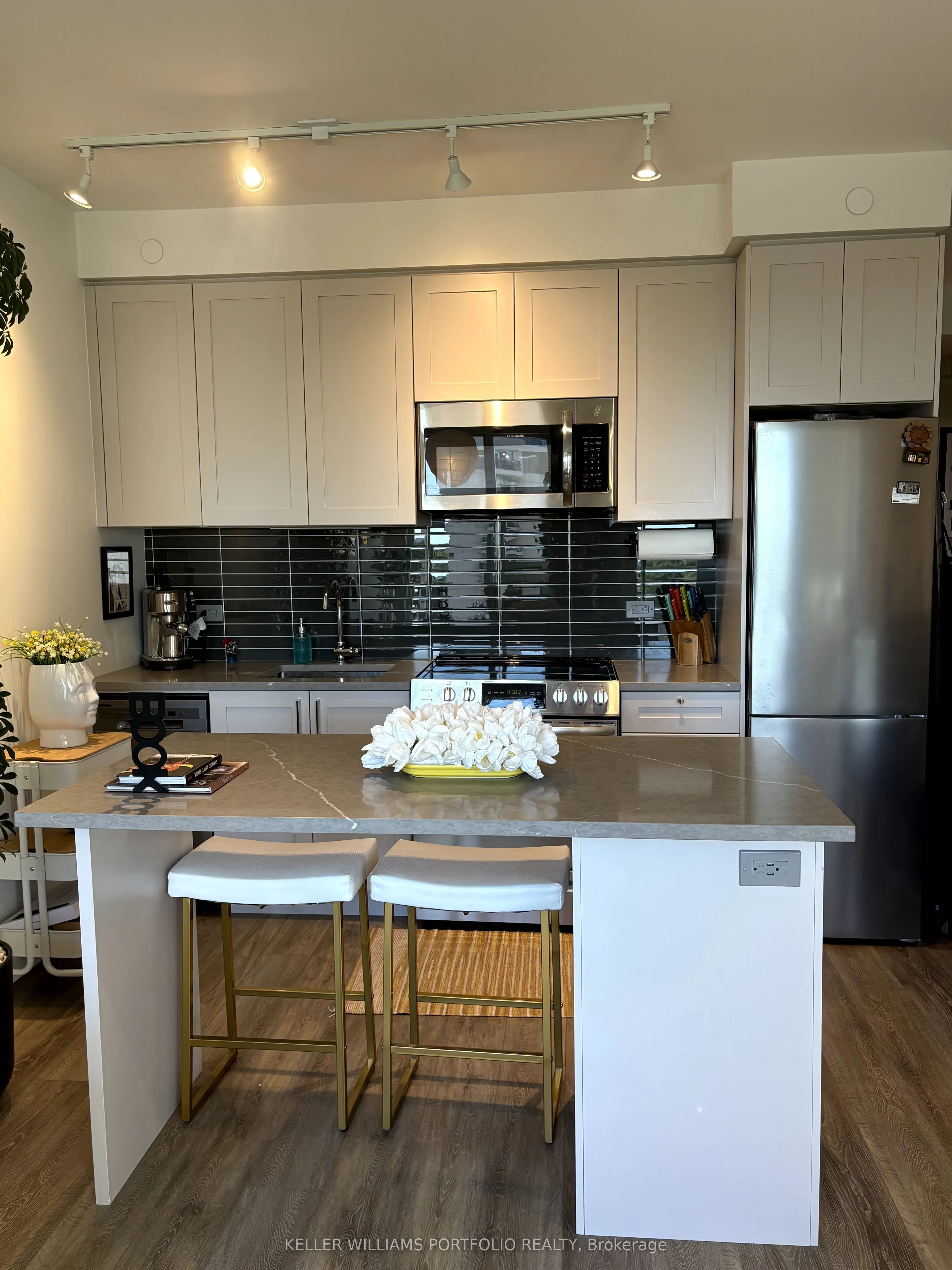 71 Redpath Avenue, #705