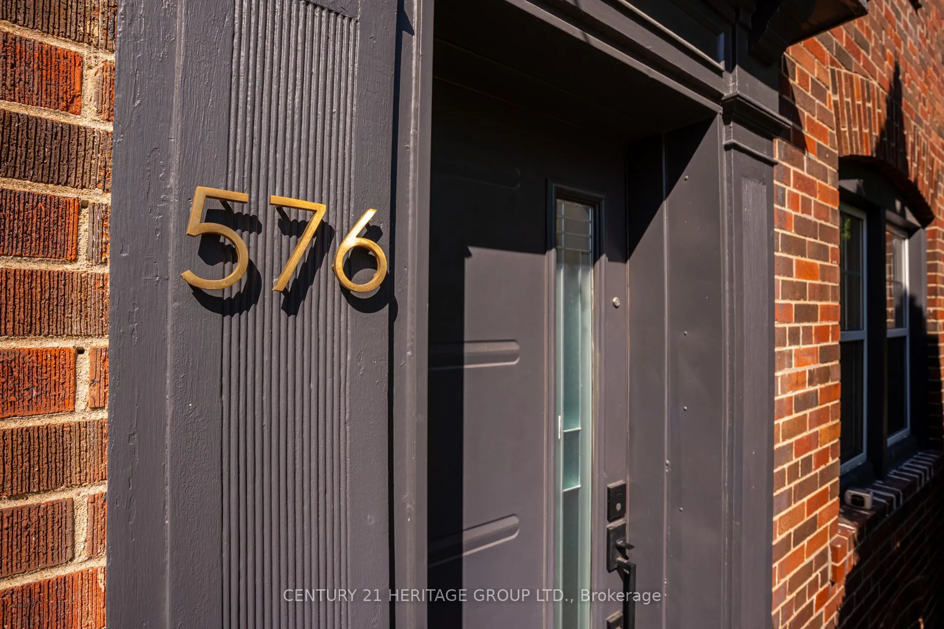 576 Broadway Avenue