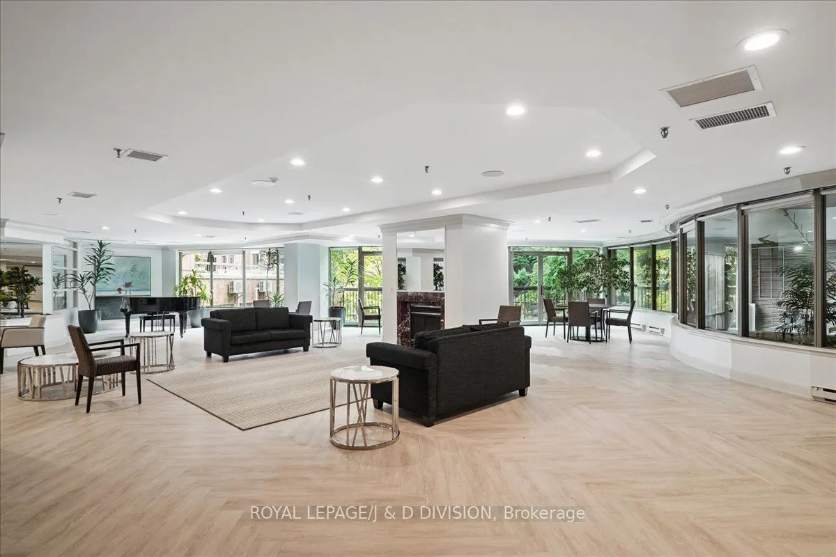 3800 Yonge Street, #319