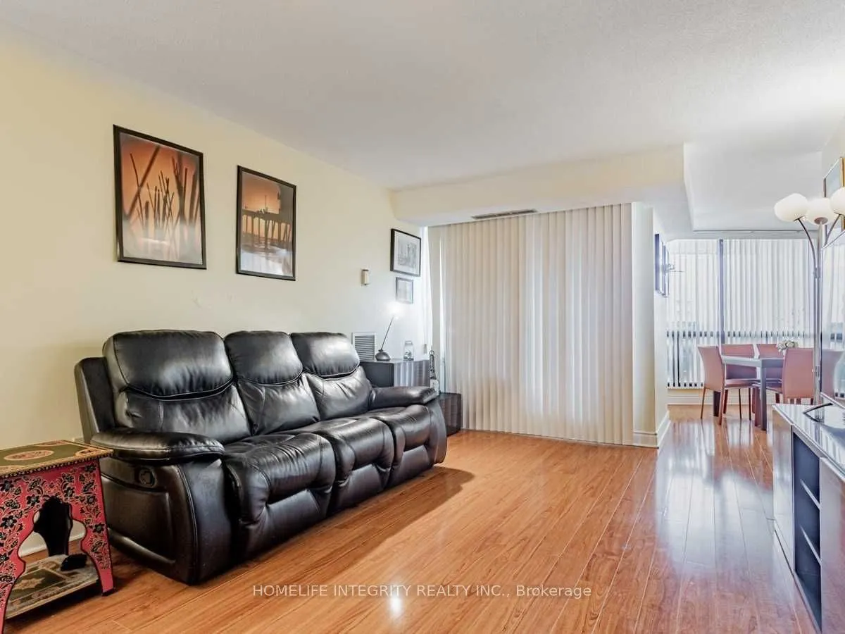 150 Neptune Drive, #904
