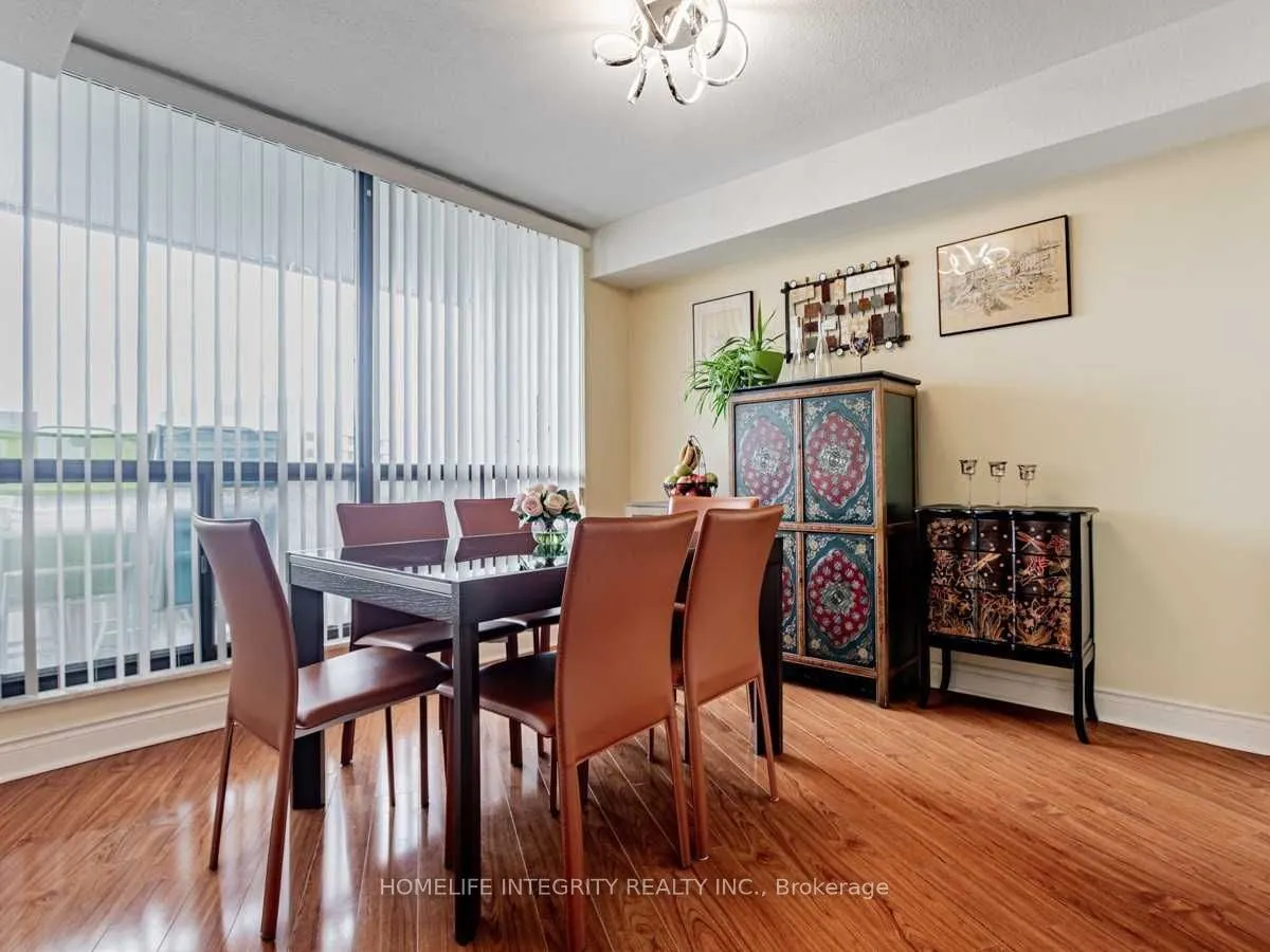 150 Neptune Drive, #904