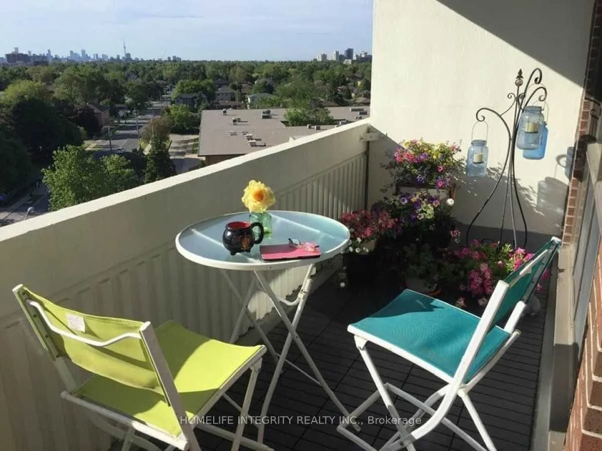 150 Neptune Drive, #904