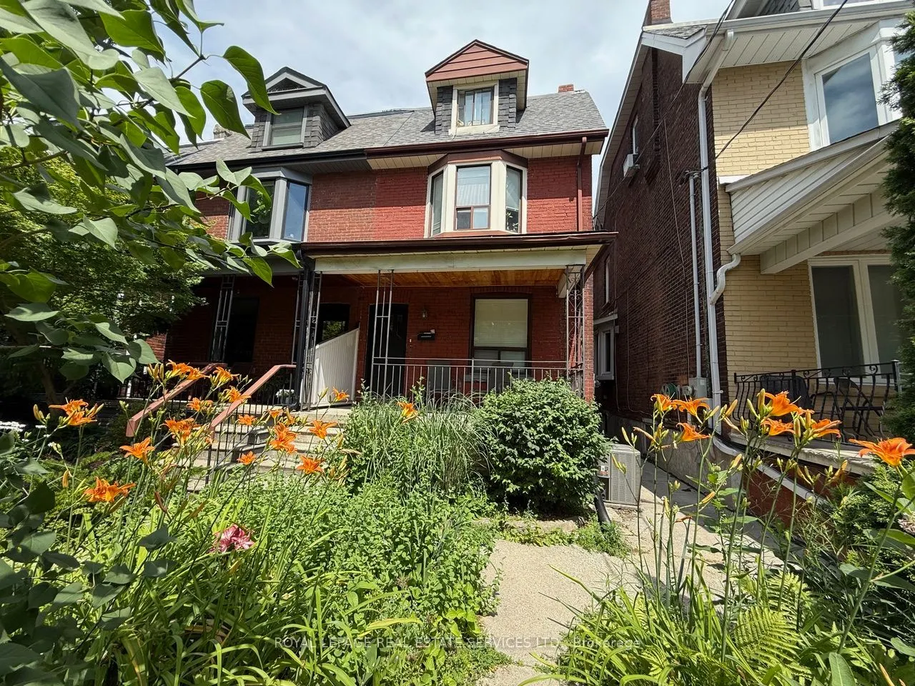 263 Grace Street