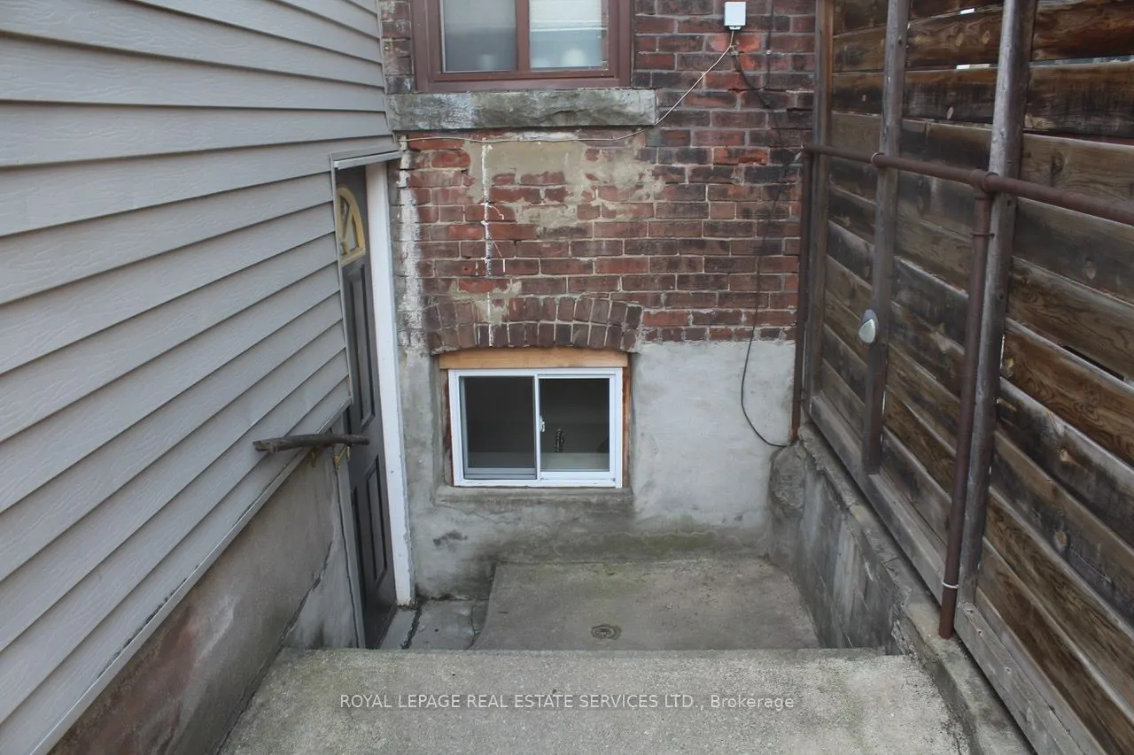263 Grace Street